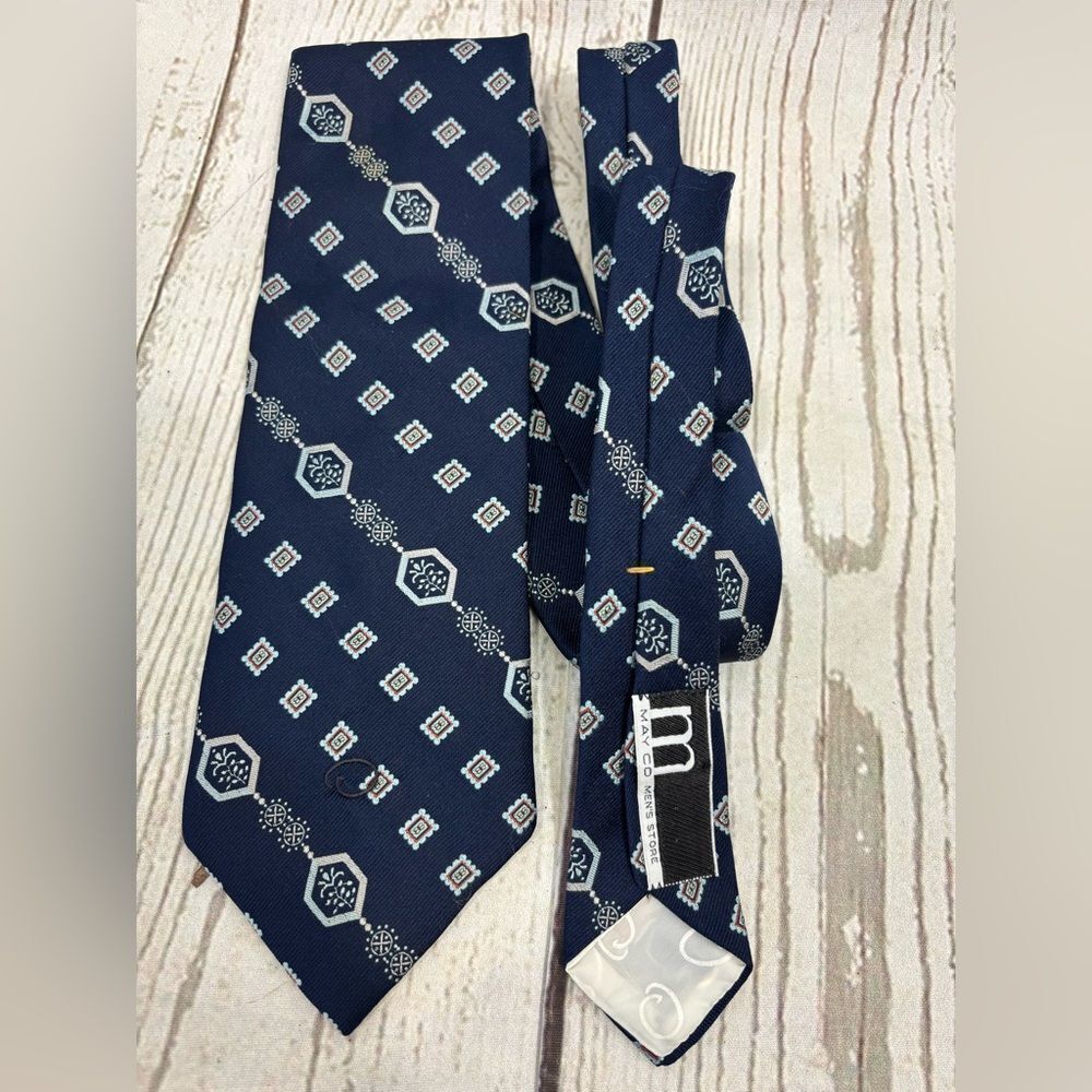 ‼️final must bundle‼️ Vintage Oscar de la Renta for May Co Men’s Store Blue Tie